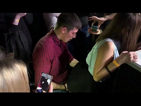 ❤️ Real sex in a Russian nightclub. 18-year-old Russian girl in the anus and vagina fucked in a nightclub ❤️❌ Hard porn at en-us.mouthporn.ru